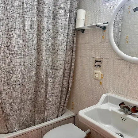 Guest house Fonda Can Setmanes 2*
