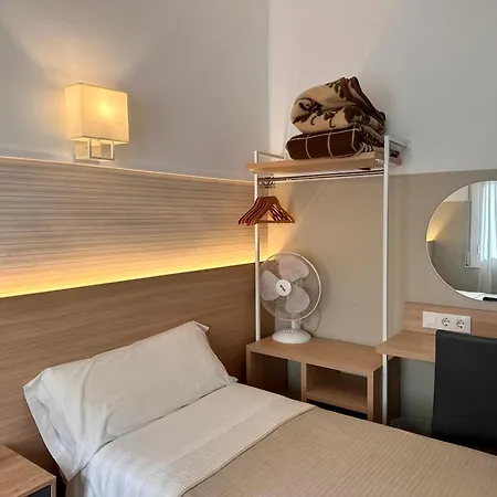 Fonda Can Setmanes Guest house Blanes